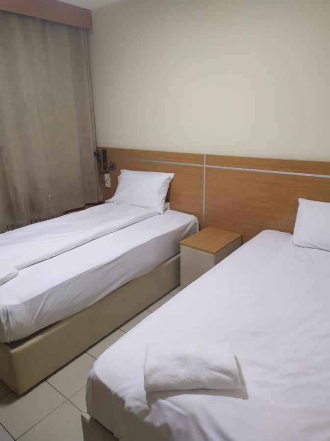 Helios Hotel Poitiers Bagian luar foto