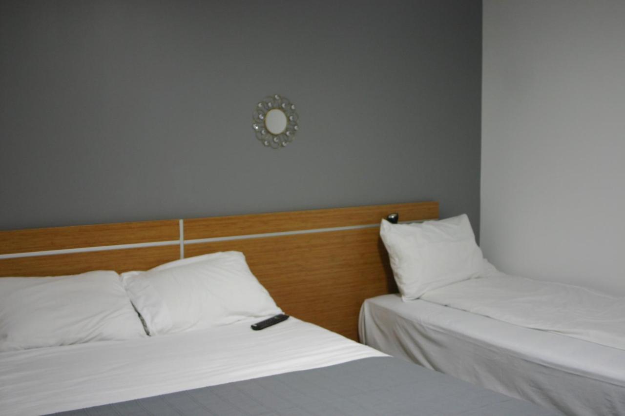 Helios Hotel Poitiers Bagian luar foto