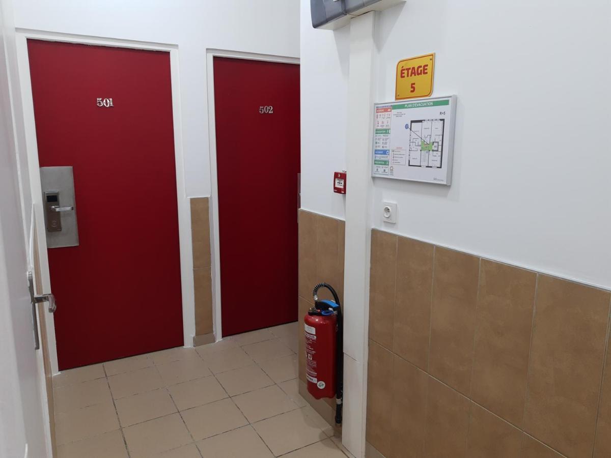 Helios Hotel Poitiers Bagian luar foto