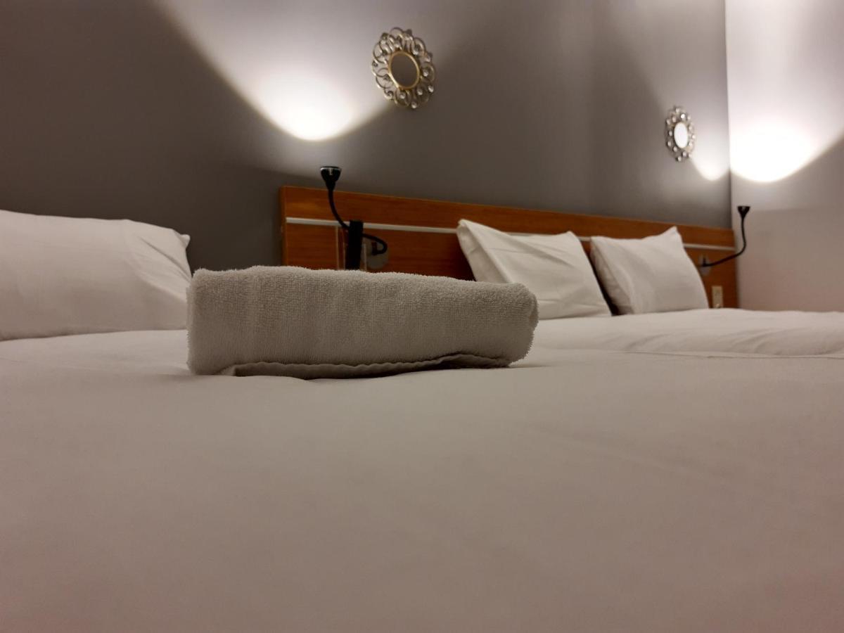 Helios Hotel Poitiers Bagian luar foto